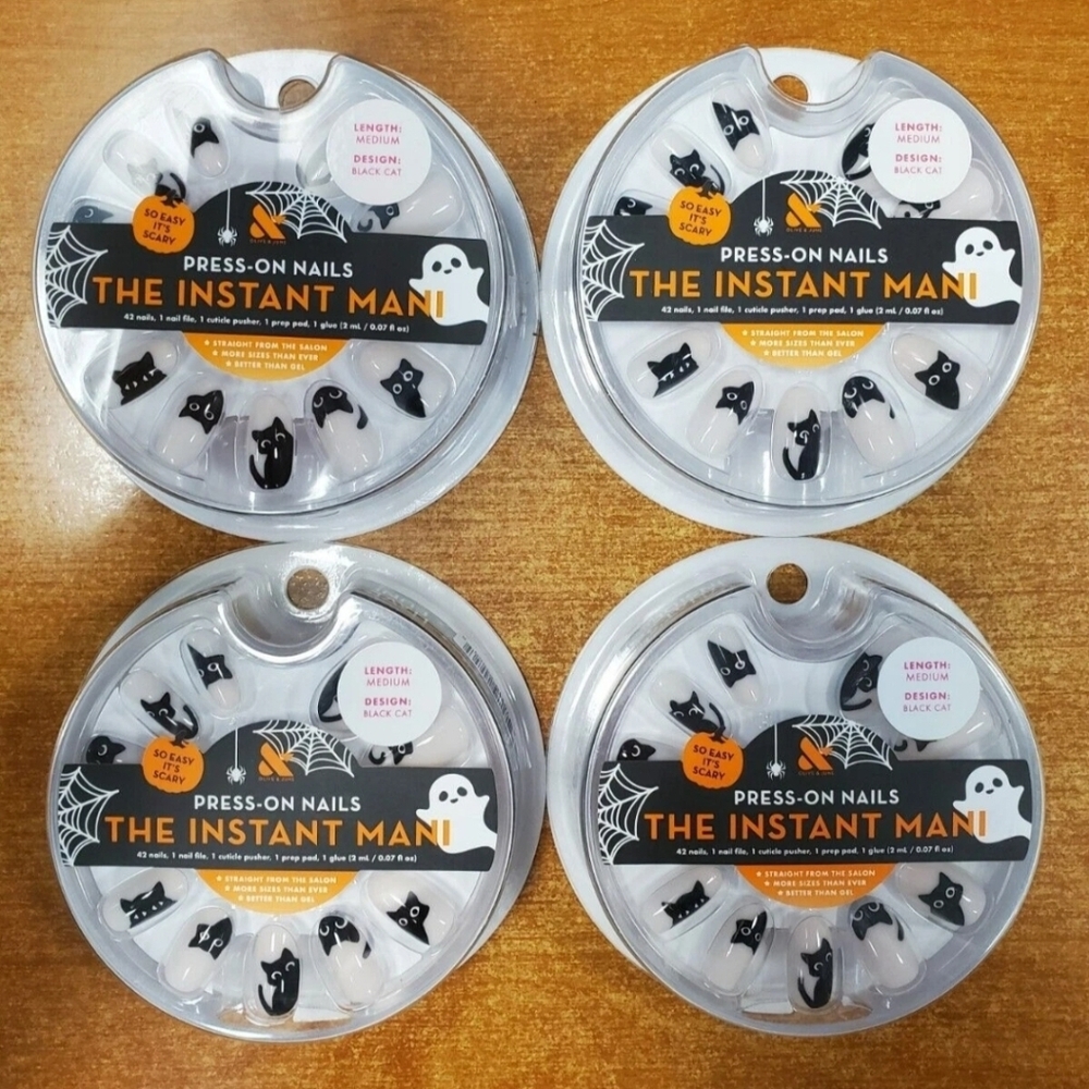 NWT Olive And June Halloween Press On Nails Bundle Of 4